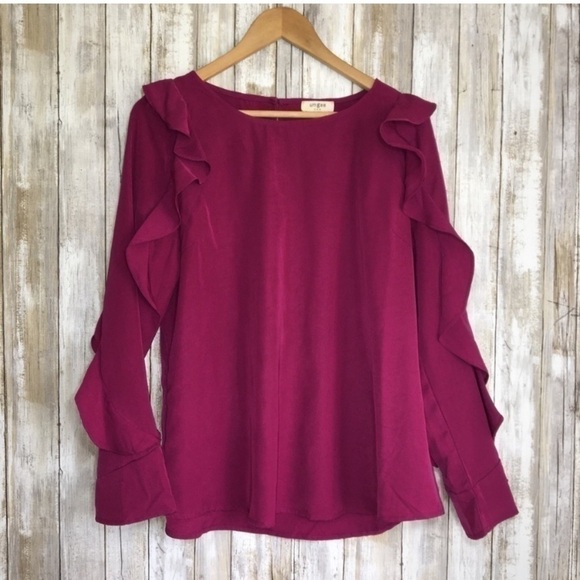 Umgee Magenta Ruffle Sleeve Blouse - Picture 1 of 4